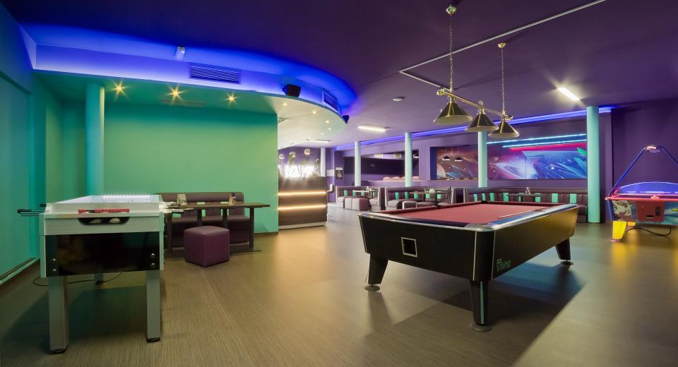 Hotel Domino Niemodlin Bagian luar foto